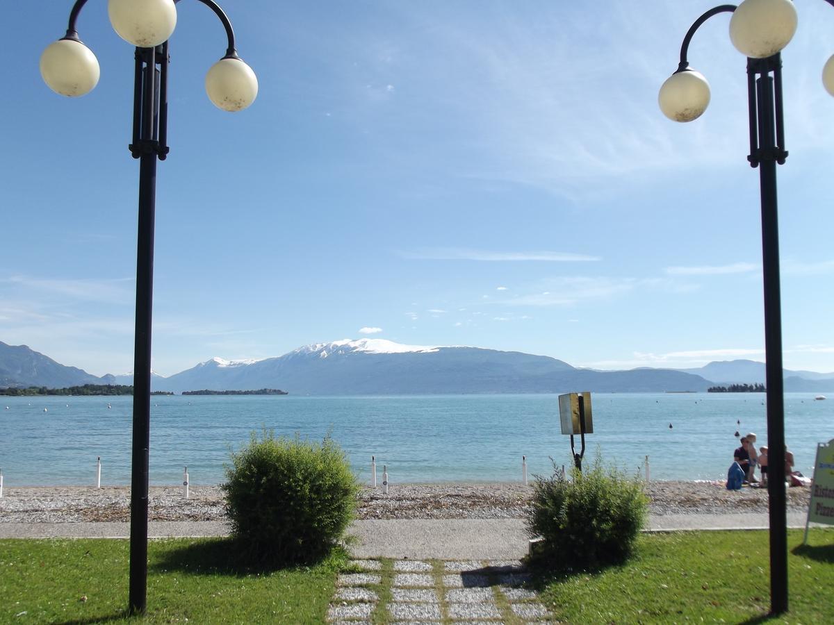 Hotel La Romantica Manerba del Garda Exterior photo